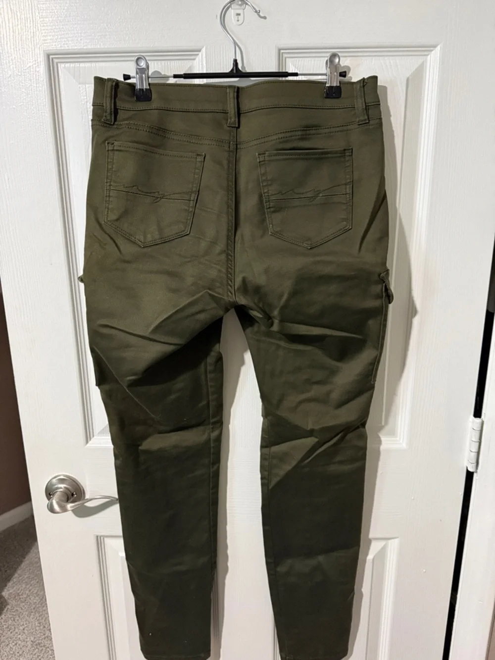 New York & Company Olive Green Cargo Pants - Picture 3 of 5